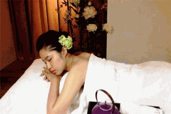 影香美容减肥终点站加盟