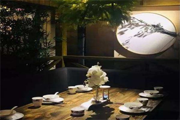 水墨江调餐酒吧加盟