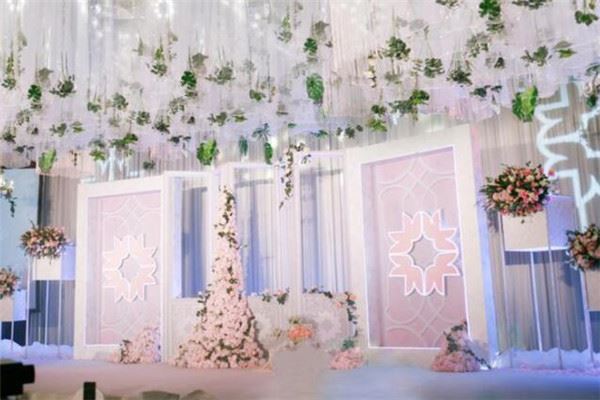 爱时间婚庆加盟