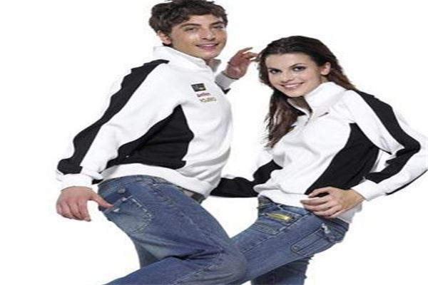 帕捷罗运动装加盟