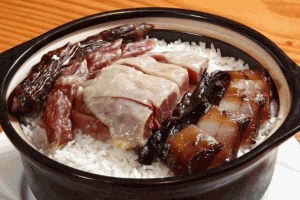 叮铛煲仔饭加盟