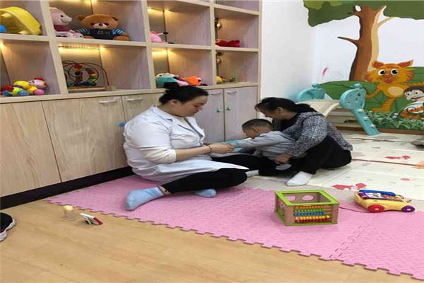 俊辰小儿推拿加盟