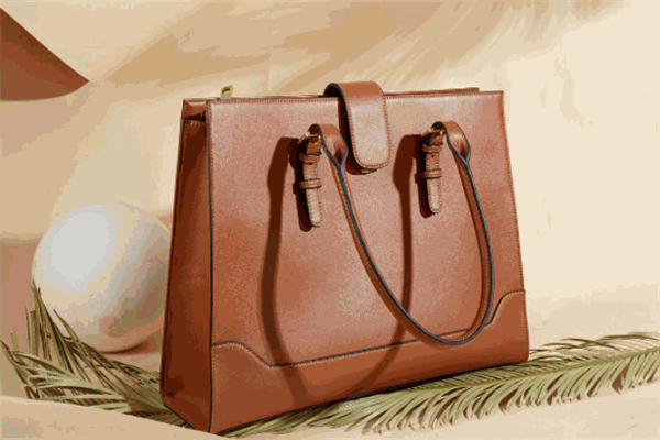 鑫芭乐箱包加盟