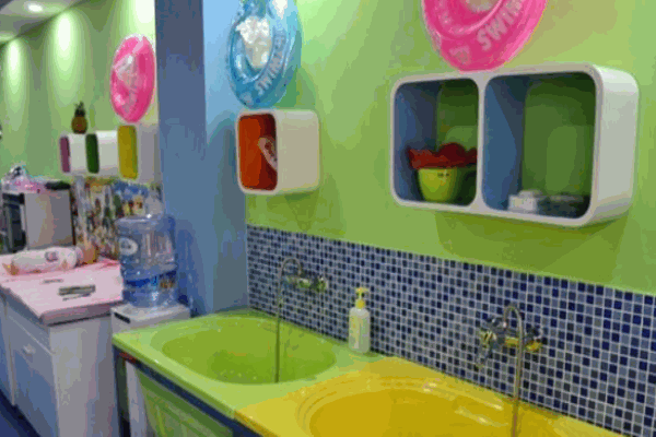 小鬼当家婴儿游泳馆加盟 小鬼当家婴儿游泳馆加盟