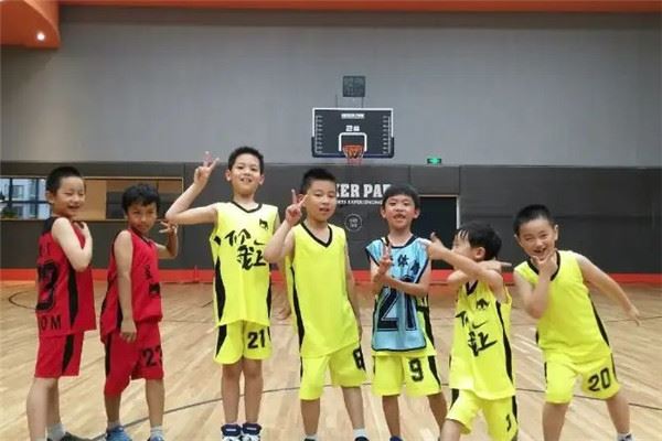 薪火篮球训练营加盟