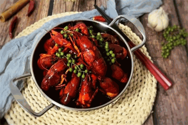 挚爱小龙虾辣卤加盟