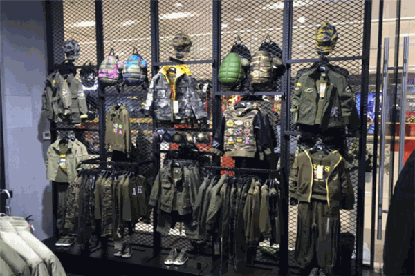 军备酷服装加盟