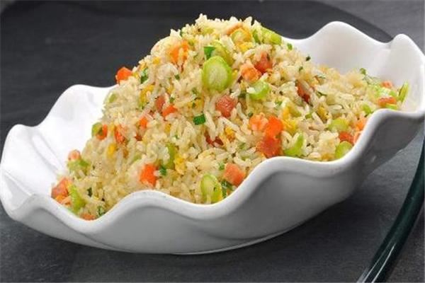 小吃惑杜饱饱主题炒饭加盟