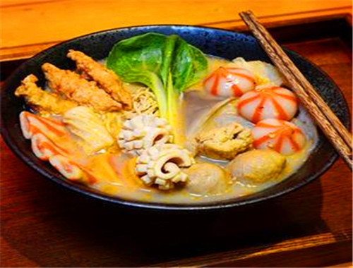 椒先生骨汤麻辣烫加盟