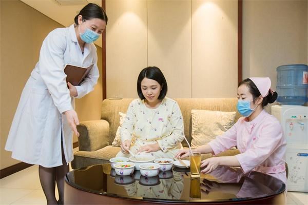 欣护母婴月嫂加盟