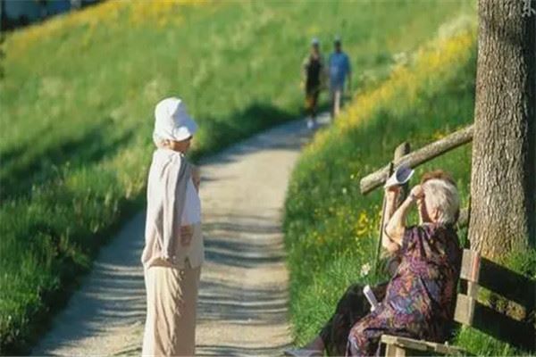 颐家旅居养老加盟