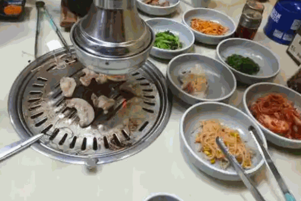 稻草屋韩国料理加盟