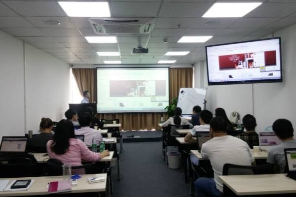 斑码少儿编程加盟