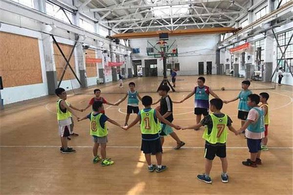 小飞人青少年篮球俱乐部加盟