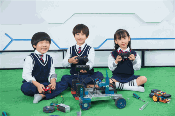 千悟星少儿机器人加盟