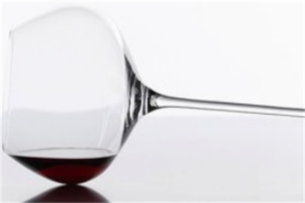 维克多拉菲尔葡萄酒加盟