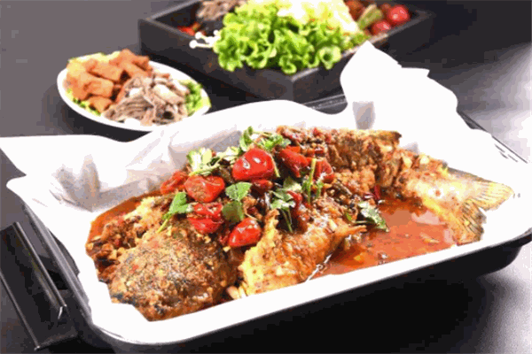 一品馋纸包鱼加盟