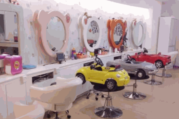 皇家小博士儿童理发加盟