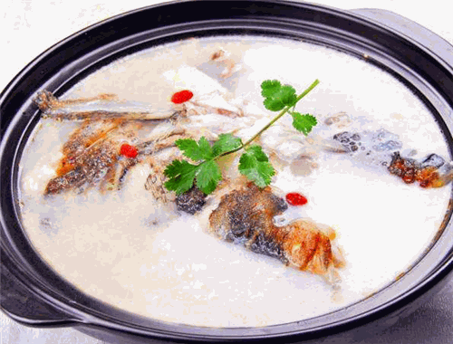 锅小小鲜汤鱼粉加盟