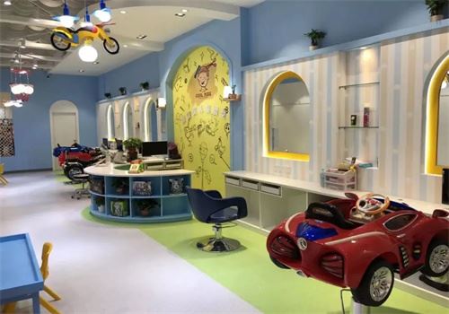 快乐辛巴儿童理发加盟