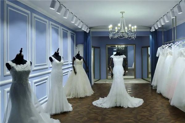 辛妮婚纱店加盟