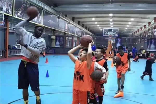 Ustarsports外教篮球加盟