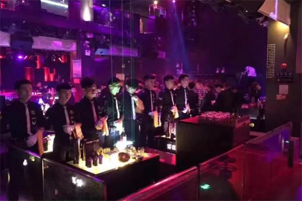 VplusLounge酒吧加盟