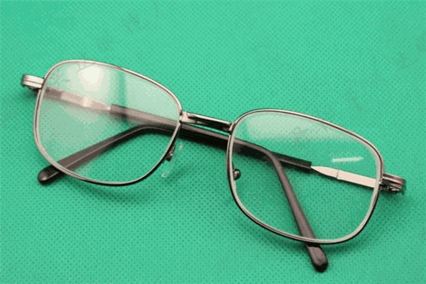 好眼神老花镜加盟
