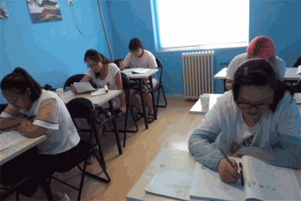 AZA阿佳韩语加盟