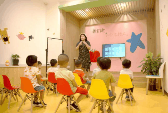 星主播少儿口才艺术培训中心加盟