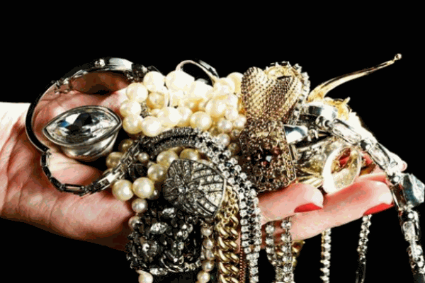 九月森林饰品加盟