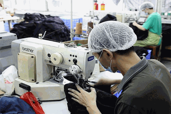 宜尔杉制衣加盟