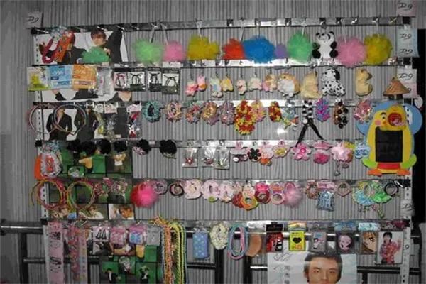 日韩十元店加盟