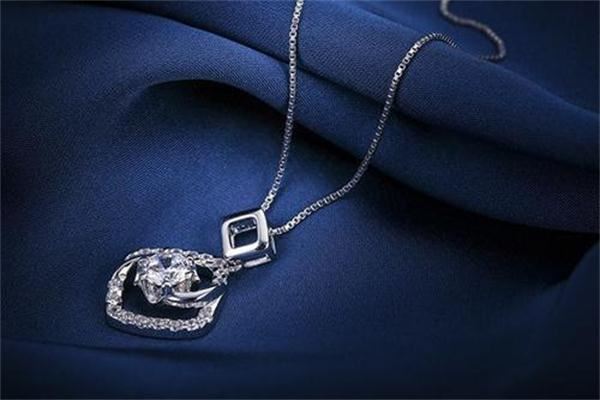 梦妮尔珠宝加盟