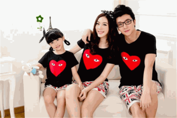 可心可亲亲子装加盟