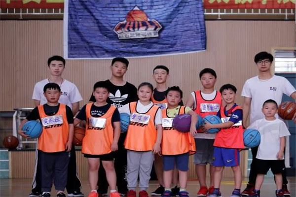 启力青少年篮球运动俱乐部加盟