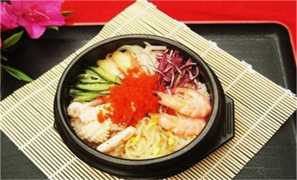 馄饨石锅拌饭加盟